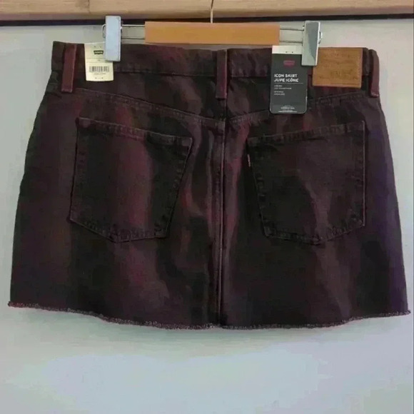 LEVI'S | Women's Cherry Cordial  Mid-rise Cotton Jean Mini Skirt - Picture 7 of 8